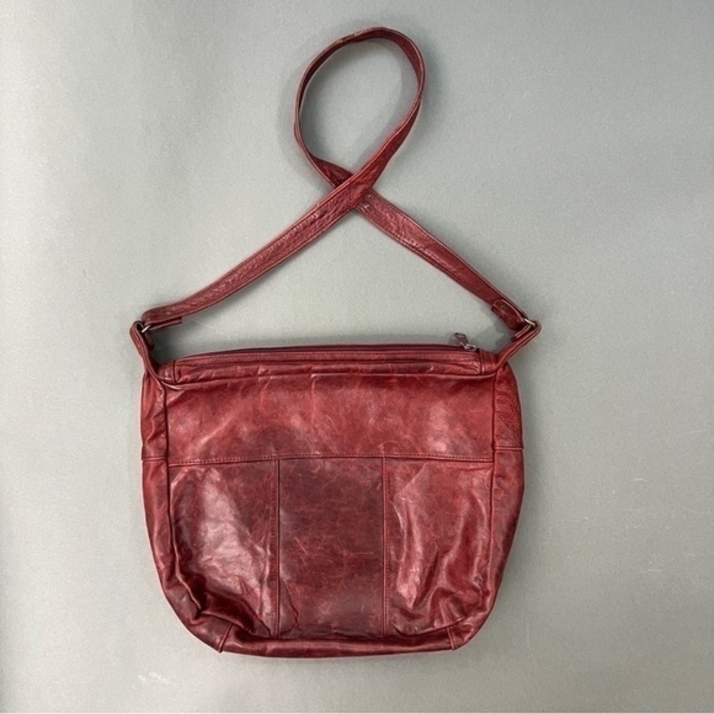 Vintage 1990s Red Leather Shoulder Crossbody Bag - Picture 2 of 10